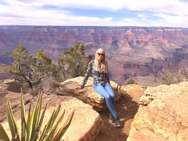 USA Reisetipps - Frau am Grand Canyon