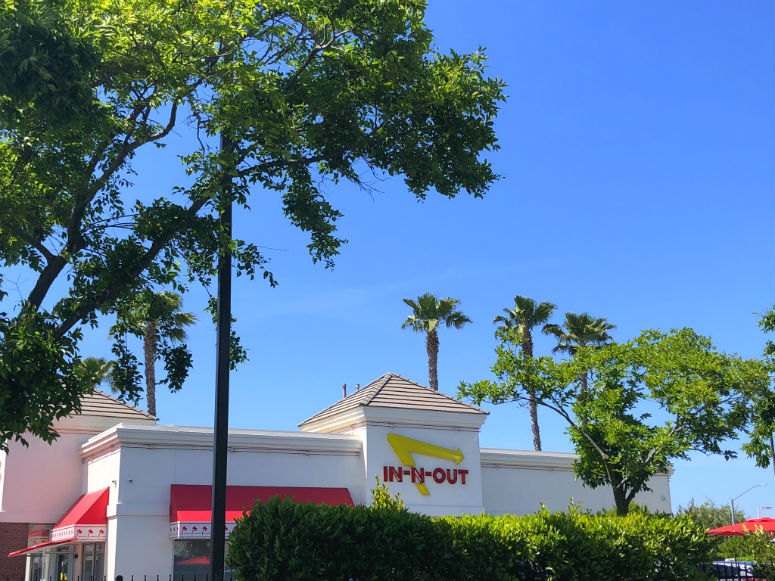 Außenansicht In-N-Out Burger