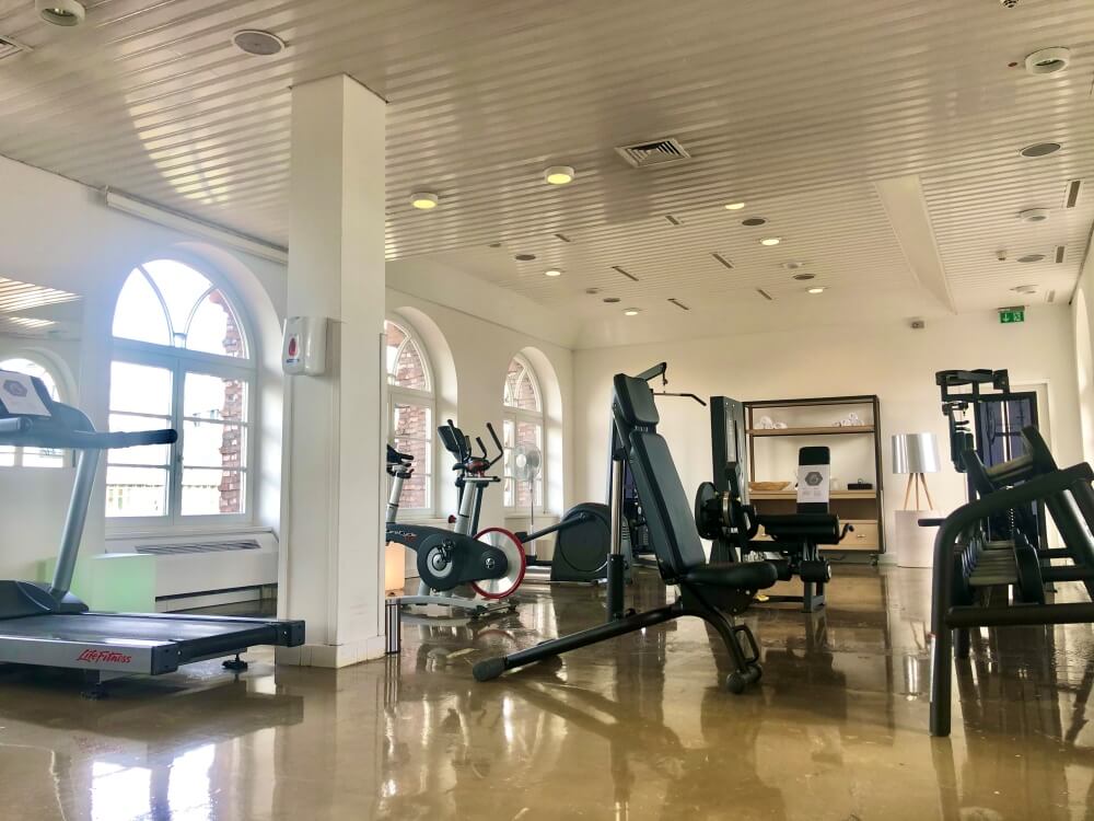 Der Fitnessraum im Renaissance Hotel Hamburg