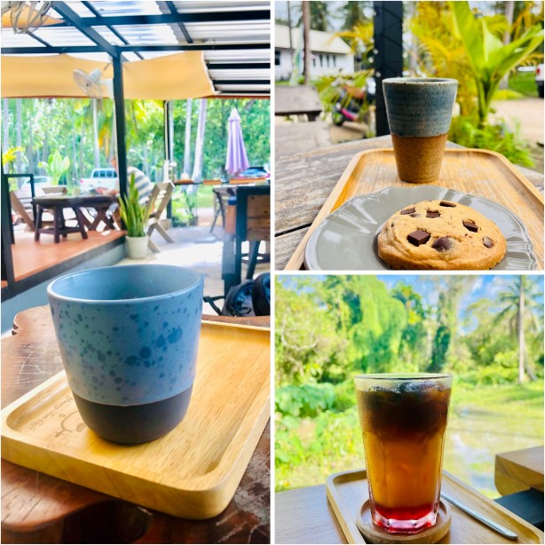 Koh Phangan Restaurants, Young Son Cafe Koh Phangan, Kaffeetassen und Glas mit Orangen-Kirsch-Kaffee