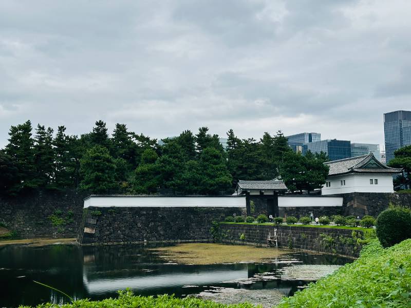 Tokio Sehenswürdigkeiten Kaiserpalast von draußen bei Tag